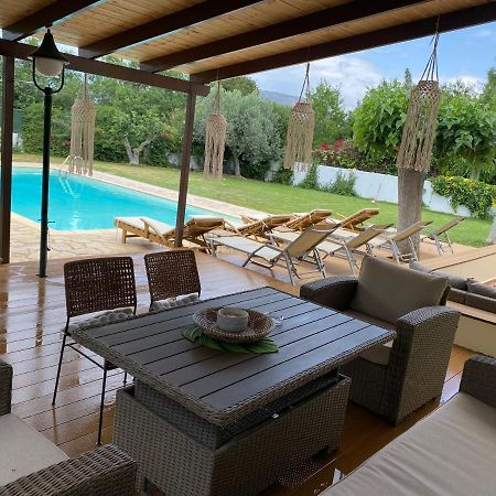 Relaxing Villa With Swimming Pool And Garden Agios Georgios  Bagian luar foto