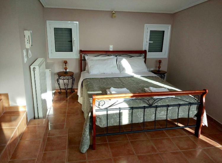 Relaxing Villa With Swimming Pool And Garden Agios Georgios  Bagian luar foto