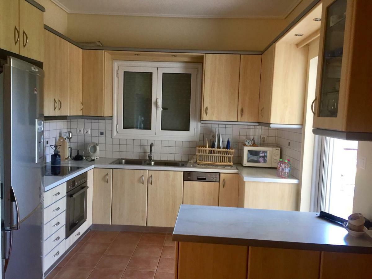 Relaxing Villa With Swimming Pool And Garden Agios Georgios  Bagian luar foto