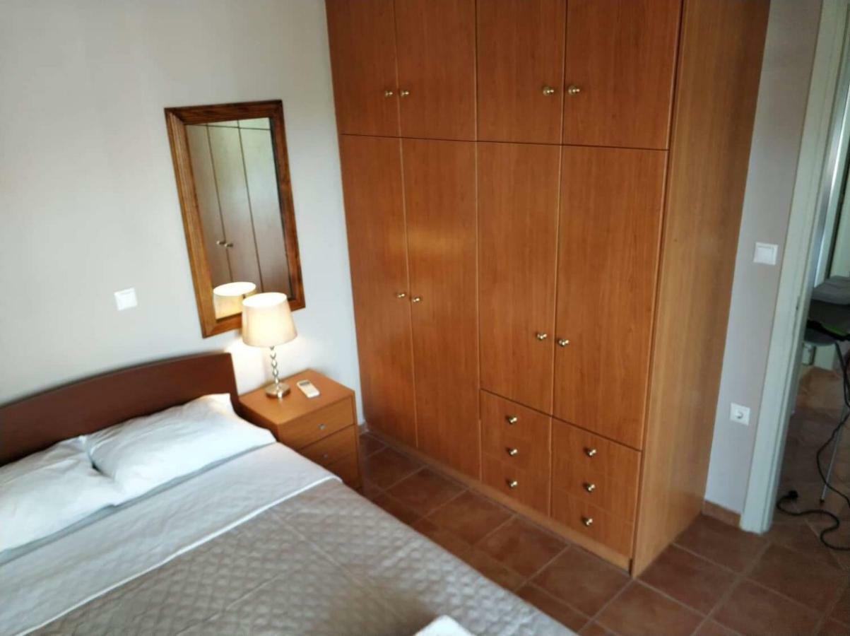 Relaxing Villa With Swimming Pool And Garden Agios Georgios  Bagian luar foto