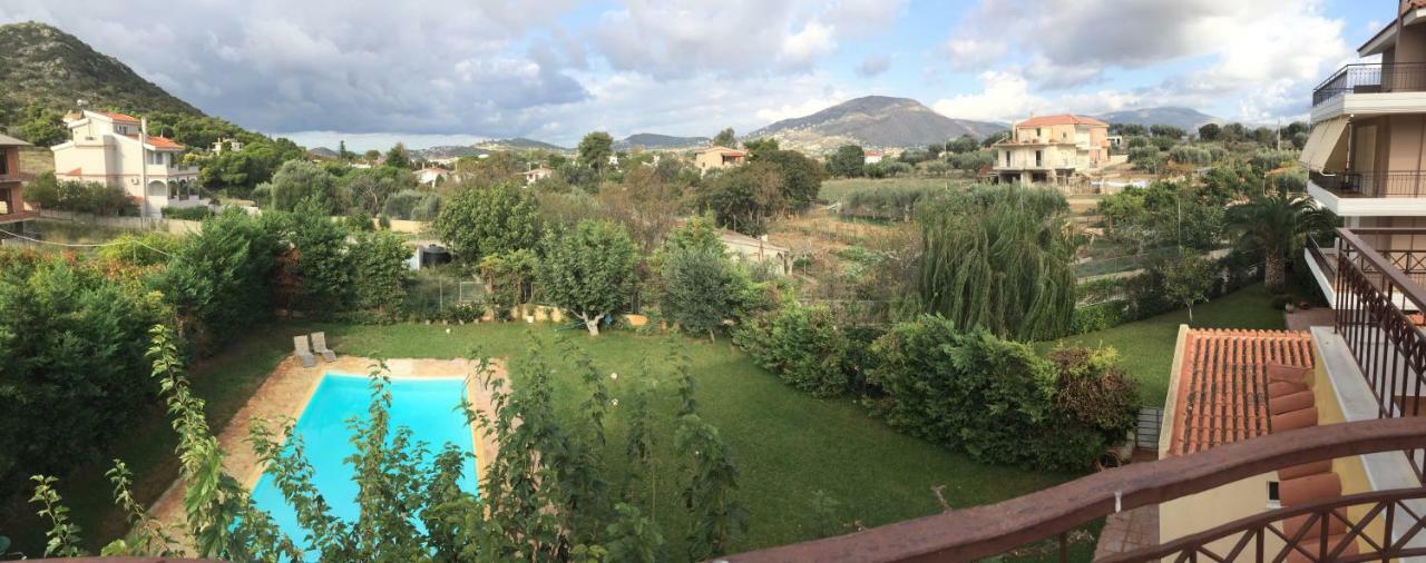 Relaxing Villa With Swimming Pool And Garden Agios Georgios  Bagian luar foto