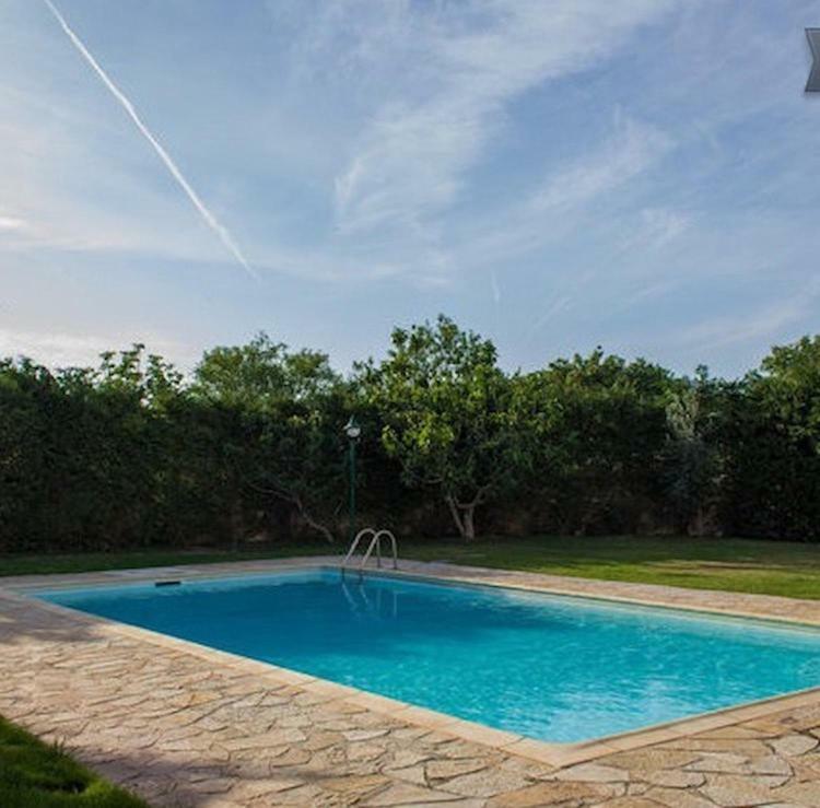 Relaxing Villa With Swimming Pool And Garden Agios Georgios  Bagian luar foto